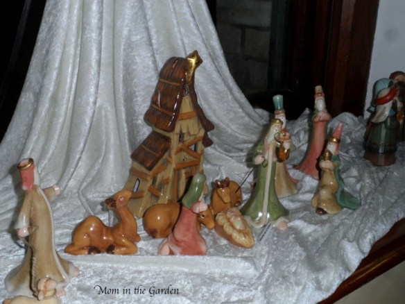 Christmas Crib China 1