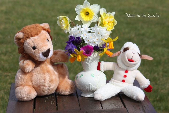 Lion Lamb Spring Bouquet