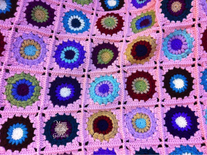 This is the back of it! I think the rows where they are stitched together look neat here, too!