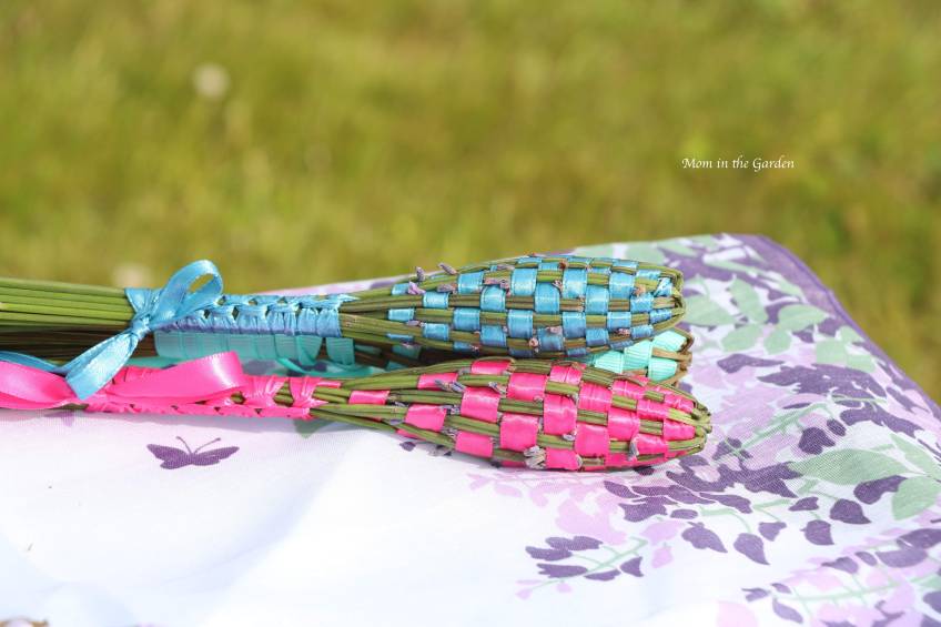 lavender wands in pink and blue